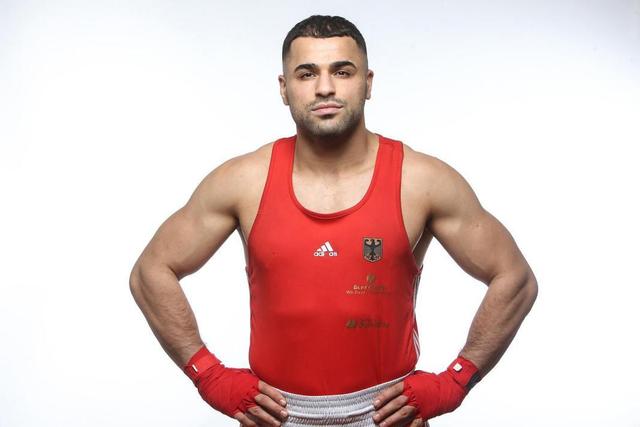 邵佳一：只有胜利才能带来最实际的信心；球员年龄不是问题