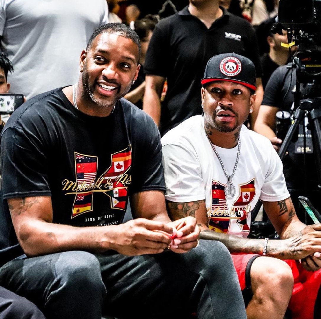 斯卢茨基：明天会竭尽全力发挥出最好的精神面貌和技战术水平