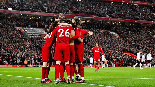 38岁梅西依旧掌控比赛，用瞬间决定胜负，展现非凡实力。