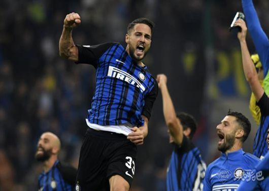 比郭昊文火！深圳一哥狂轰25分，上海9连胜终结，新星力压张镇麟