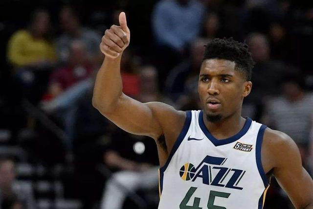 《星神链》未来都市方舟介绍 岛屿形状会随时间改变