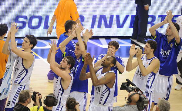 英超3月最佳球员候选：B费、赖斯、埃兰加等共6人在列