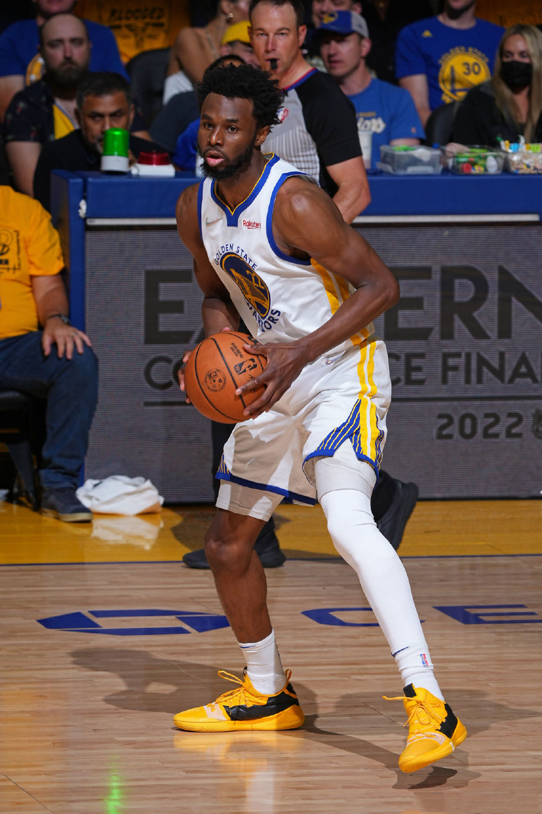 记者：帕利尼亚在热刺的长期前景不明朗，留下的可能比预期小